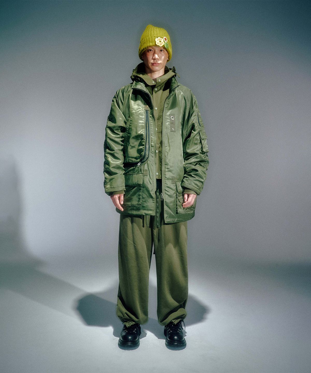 베이컨트 아카이브(VACANT ARCHIVE) MEN PETER MILITARY PARKA JUMPER KHAKI