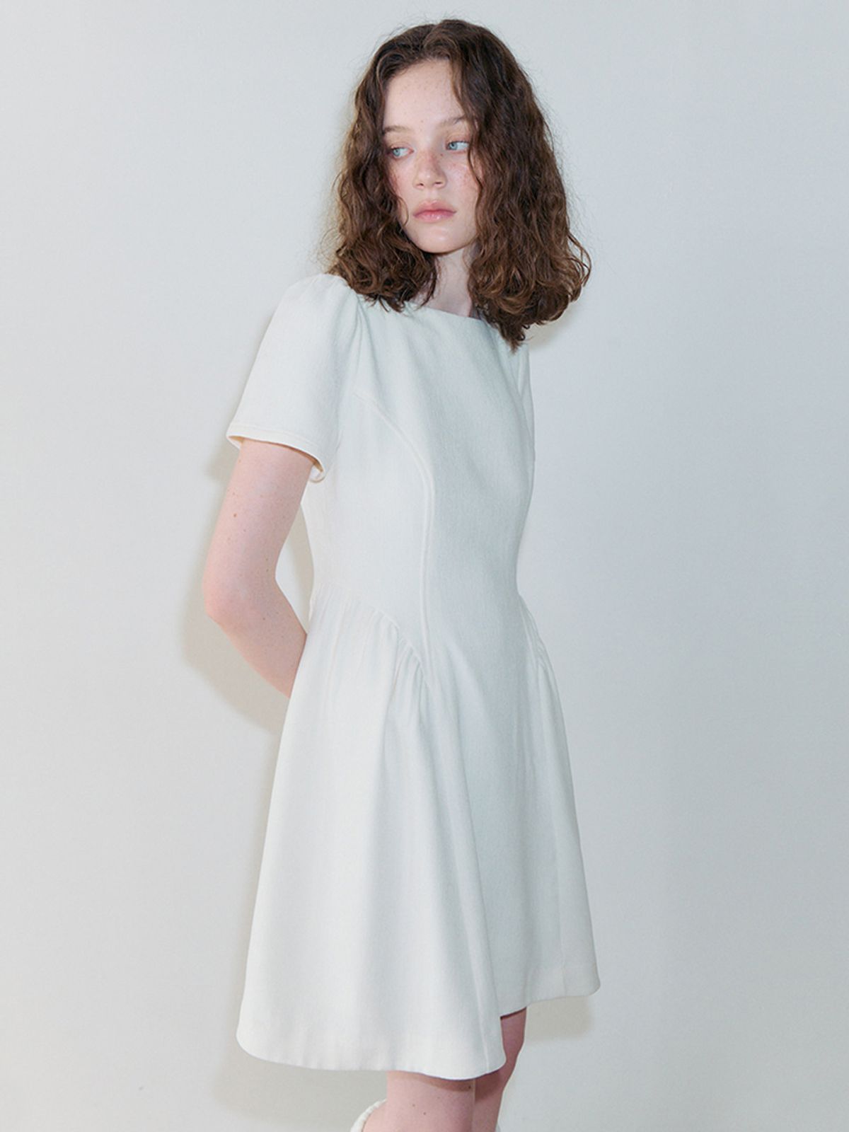 에트몽(ETMON) Shirring Flare Mini Dress, Ivory