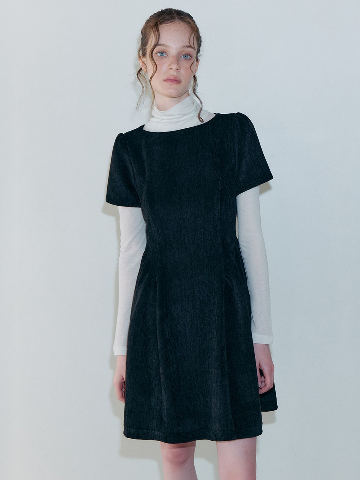 에트몽(ETMON) Shirring Flare Mini Dress, Black