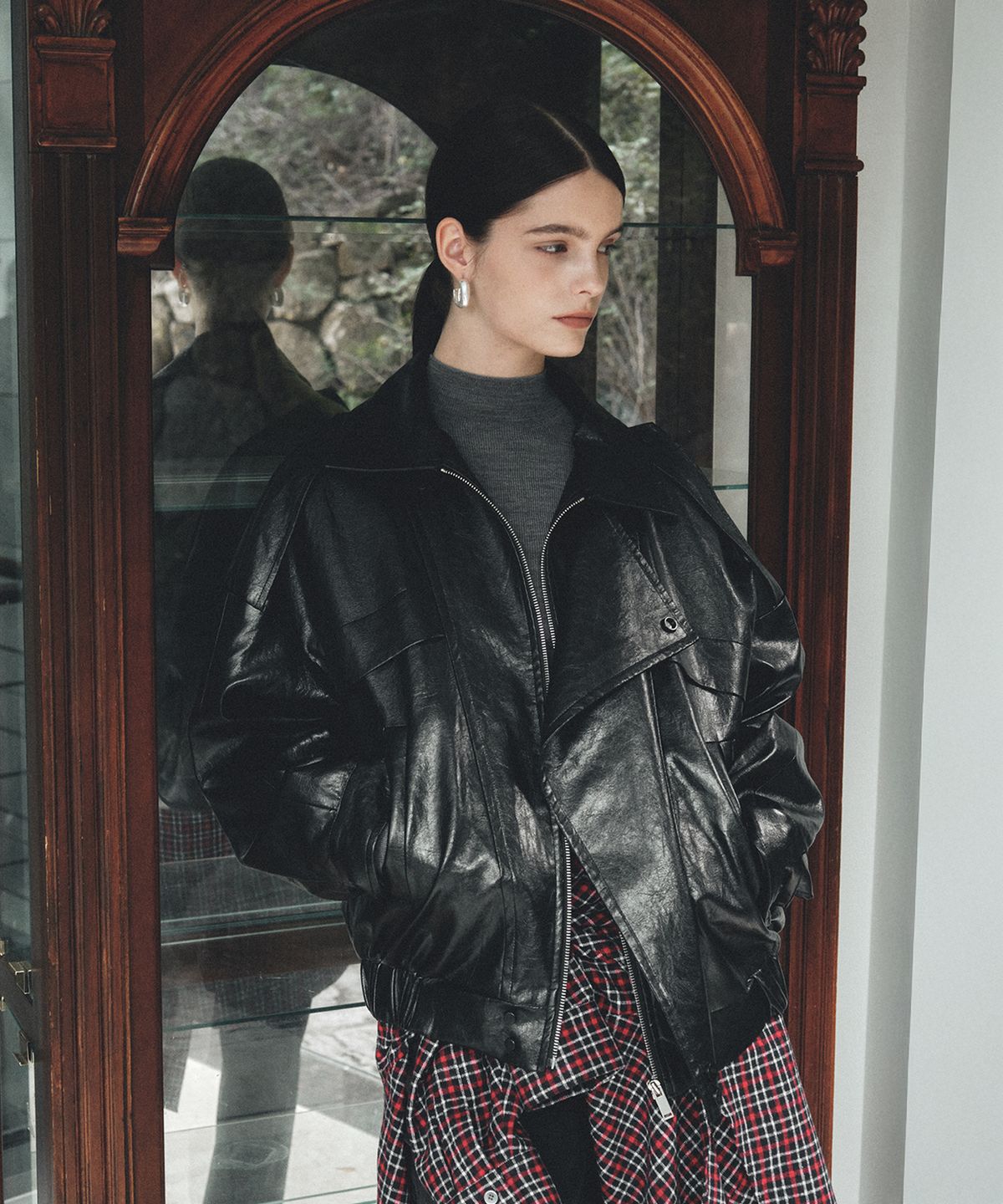 뮤제(MUSEE) MADRID Oversize Leather Rider Jacket_Dark Black