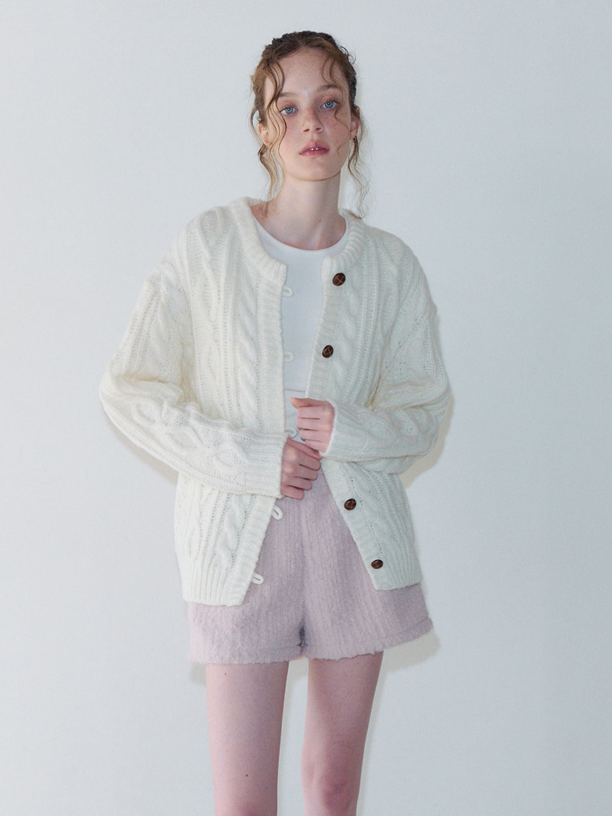 에트몽(ETMON) Cable Button Knit Cardigan, Cream