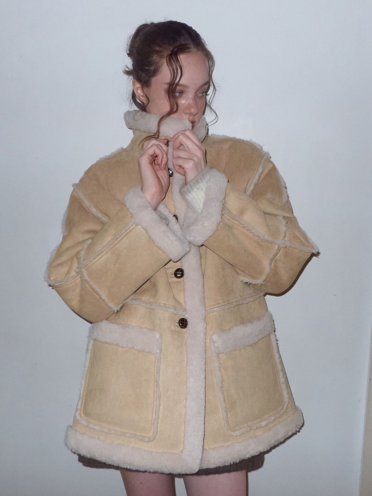 에트몽(ETMON) Suede Button Mustang Coat, Light Beige