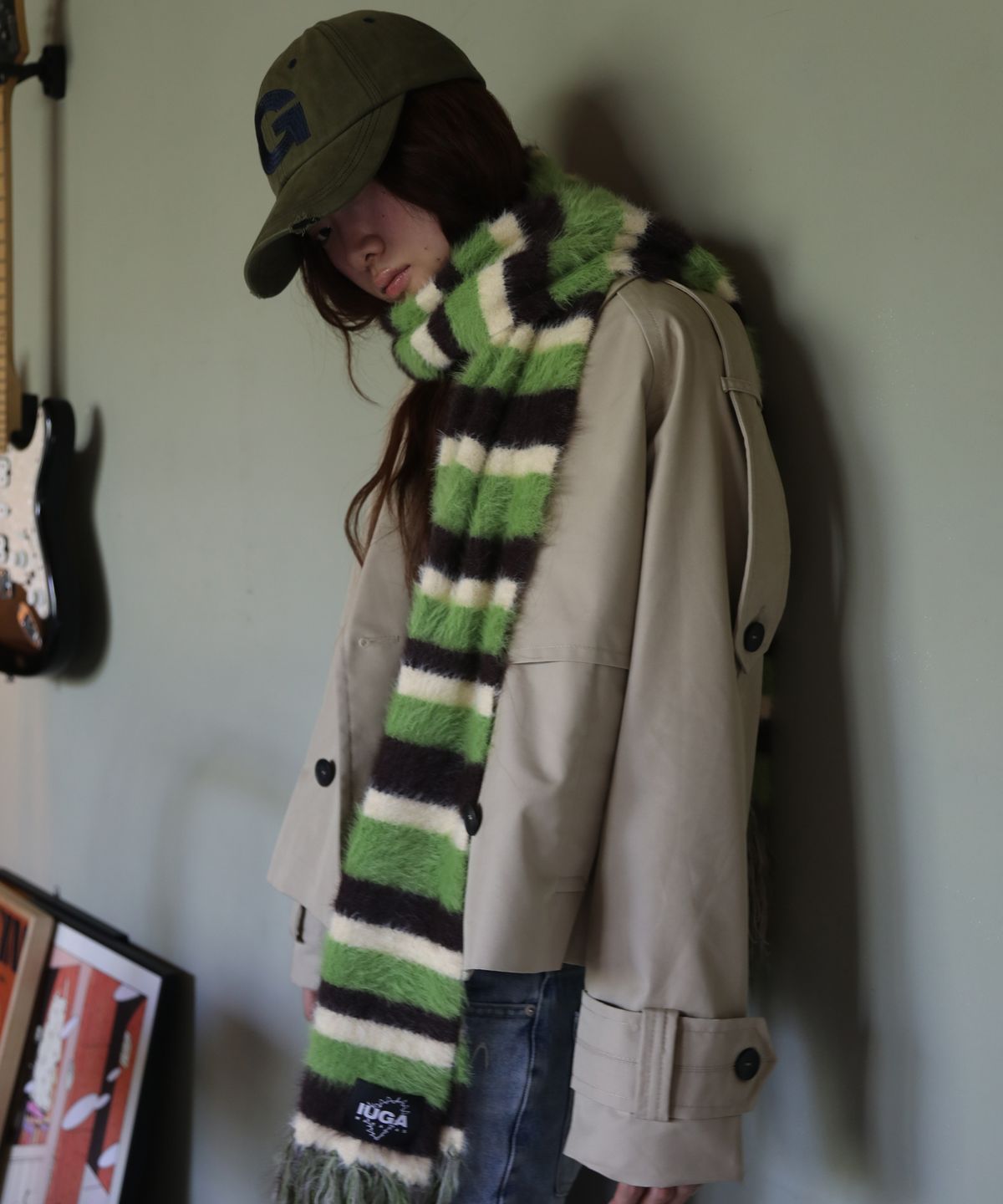 이우가마카라스(IUGAMAKARAS) Striped Hairy Bold Muffler (Green)
