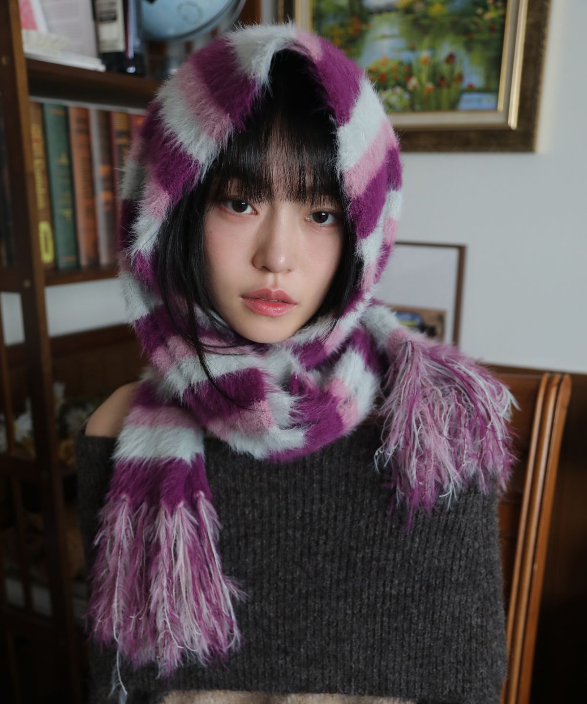 이우가마카라스(IUGAMAKARAS) Striped Hairy Bold Muffler (Magenta)