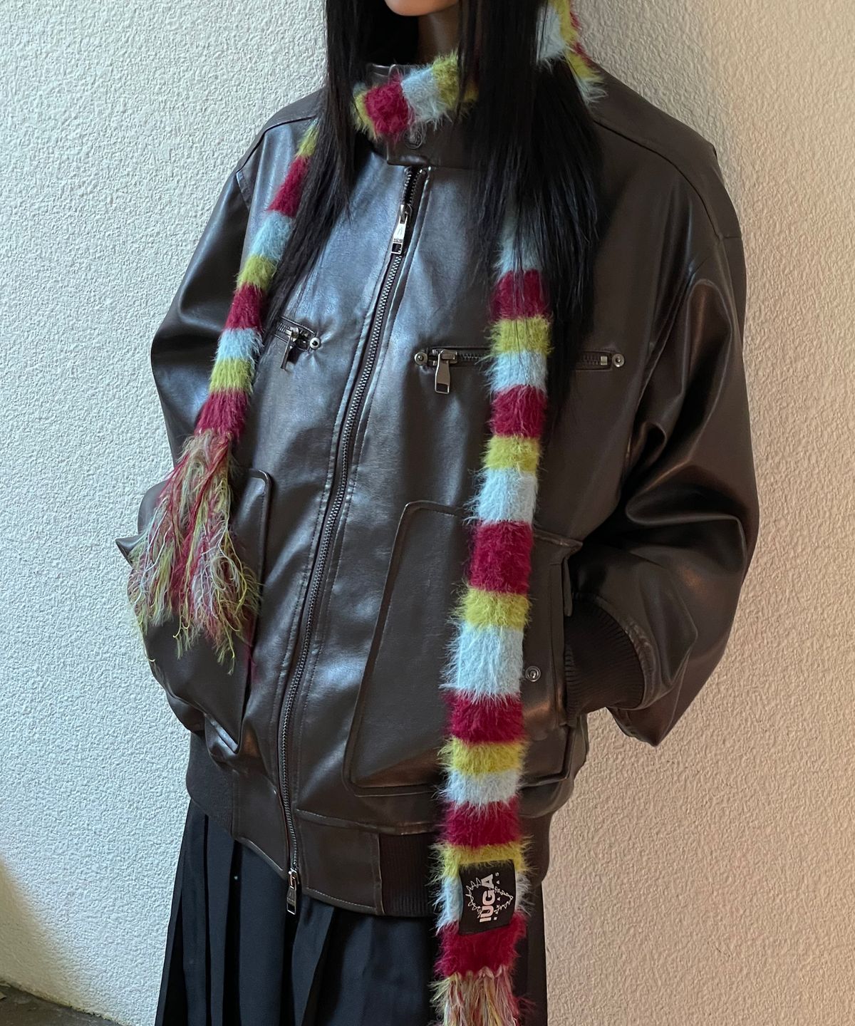 이우가마카라스(IUGAMAKARAS) Striped Hairy Skinny Muffler (Burgundy)