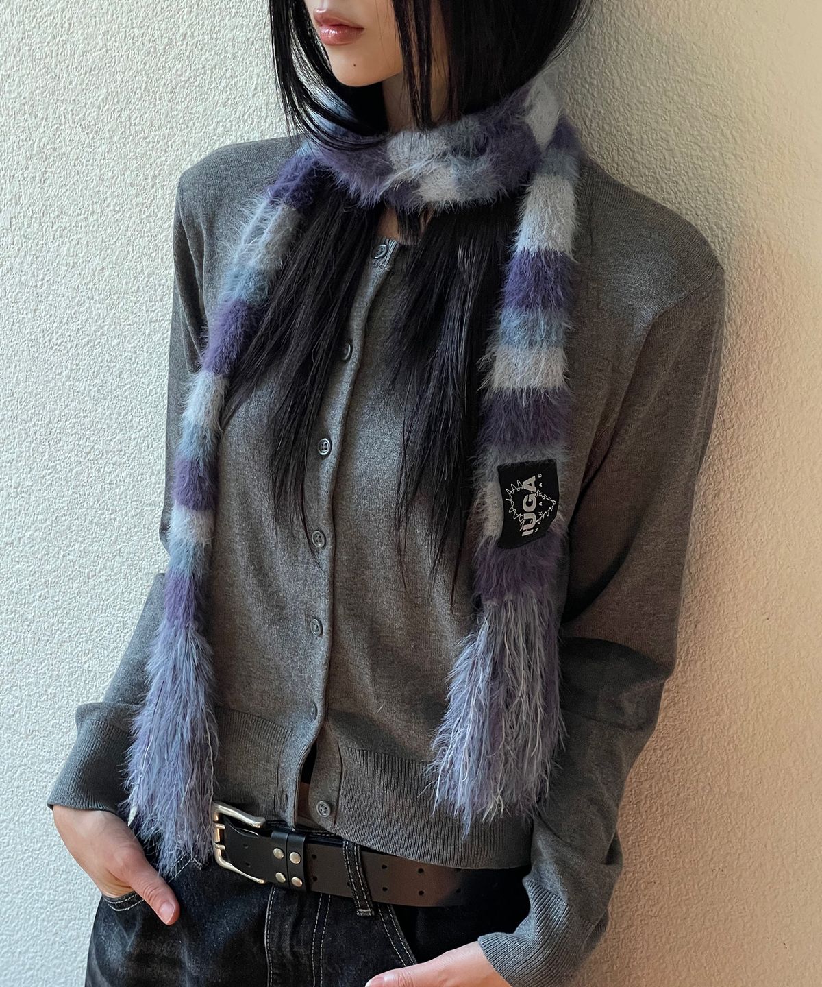 이우가마카라스(IUGAMAKARAS) Striped Hairy Skinny Muffler (Light Purple)