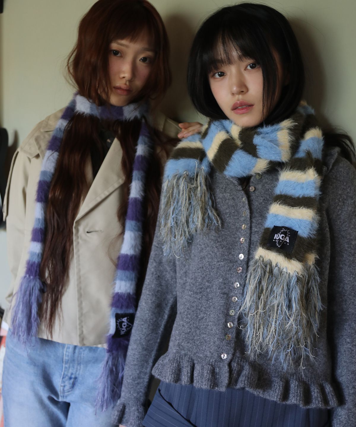 이우가마카라스(IUGAMAKARAS) Striped Hairy Skinny Muffler (Light Purple)