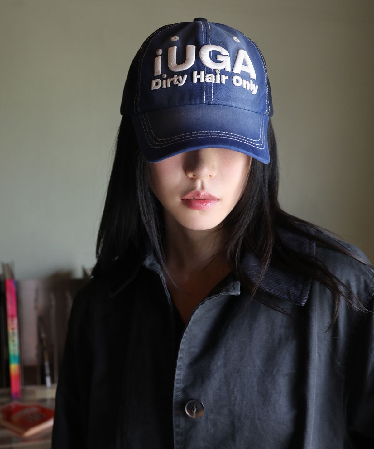 이우가마카라스(IUGAMAKARAS) Washed Embroidery Ball Cap (Blue)