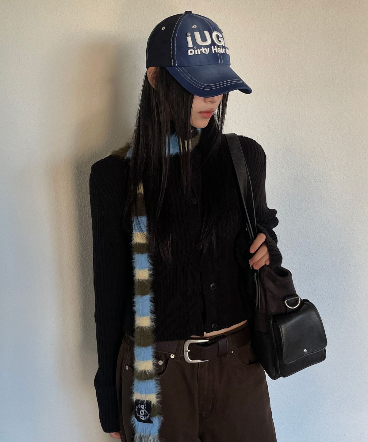 이우가마카라스(IUGAMAKARAS) Washed Embroidery Ball Cap (Blue)