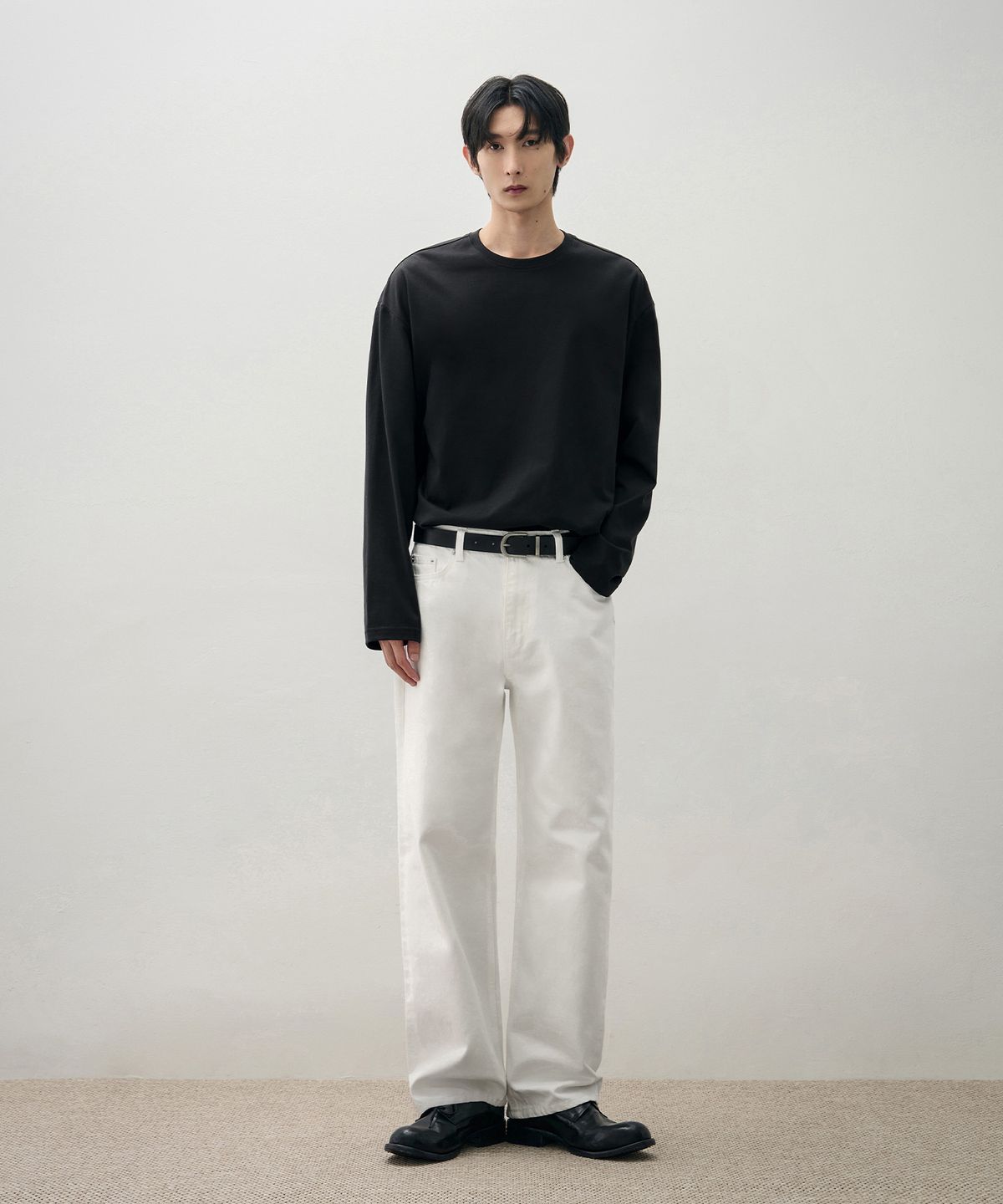 아워데이즈(OURDAYZ) 세미 와이드 데님 [WHITE]