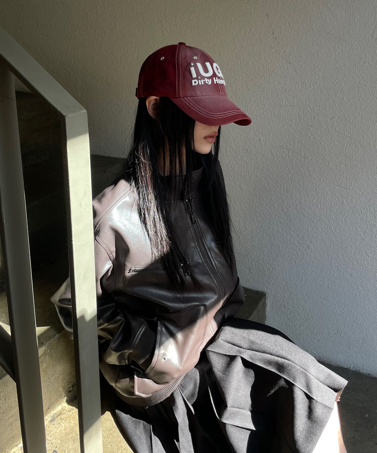 이우가마카라스(IUGAMAKARAS) Washed Embroidery Ball Cap (Pink)