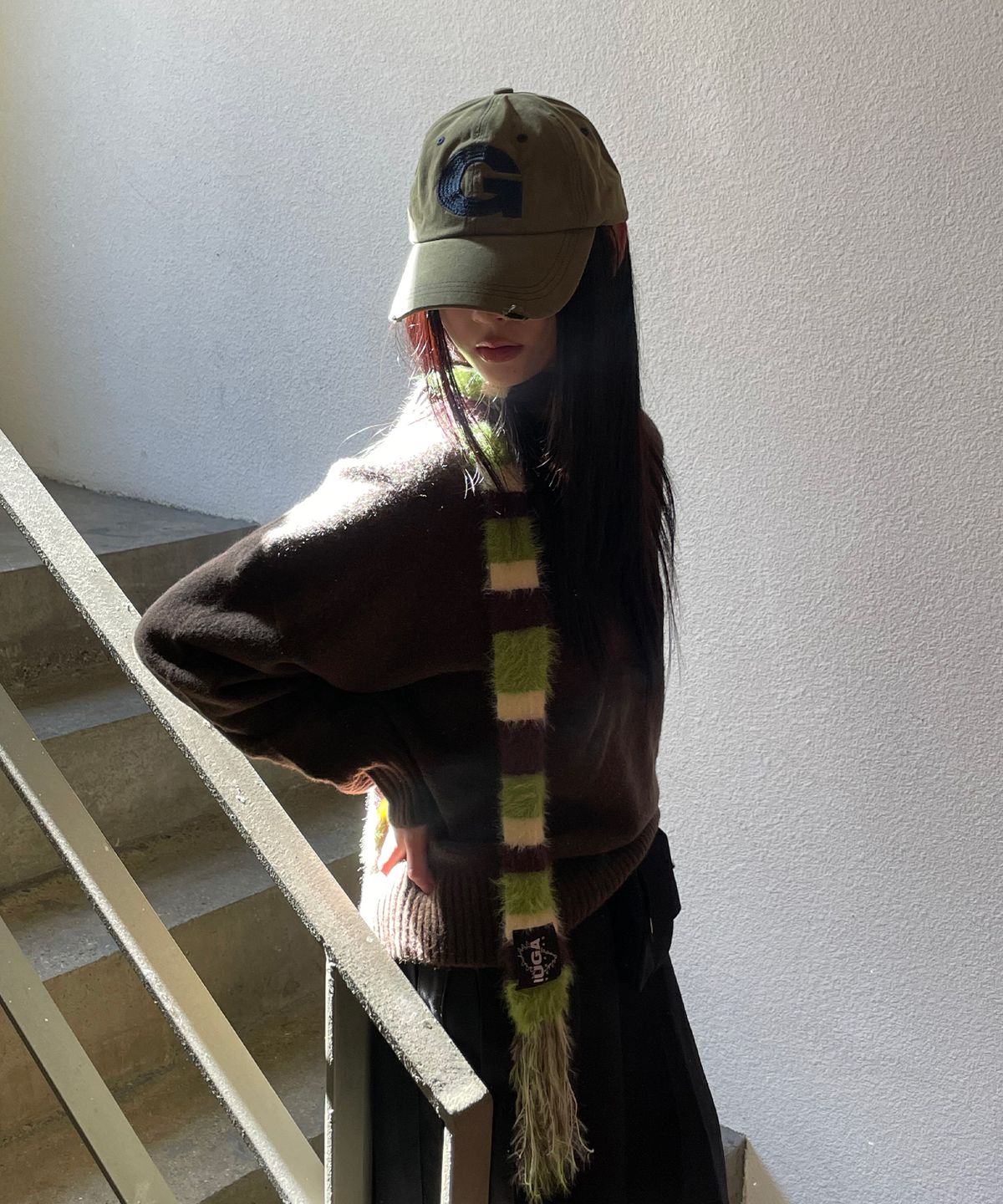 이우가마카라스(IUGAMAKARAS) G Needlework Ball Cap (Khaki)