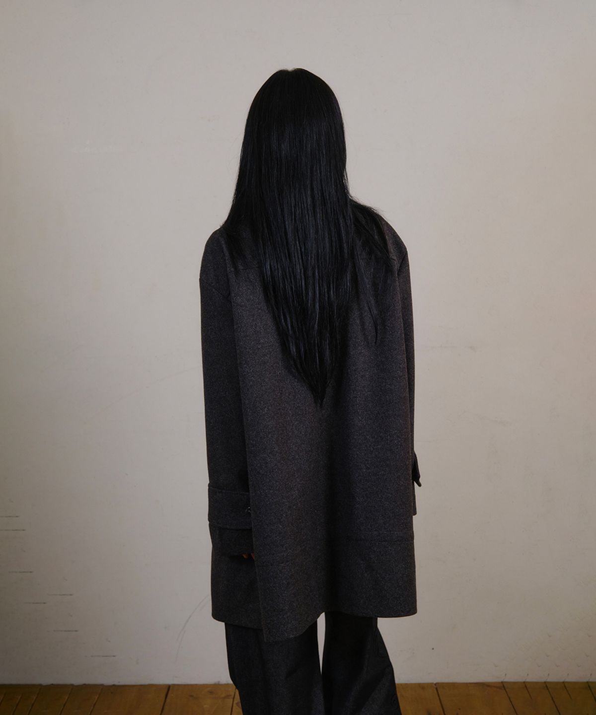 리플렉티브룸(REFLECTIVE ROOM) 노마드 하프 코트 (차콜)