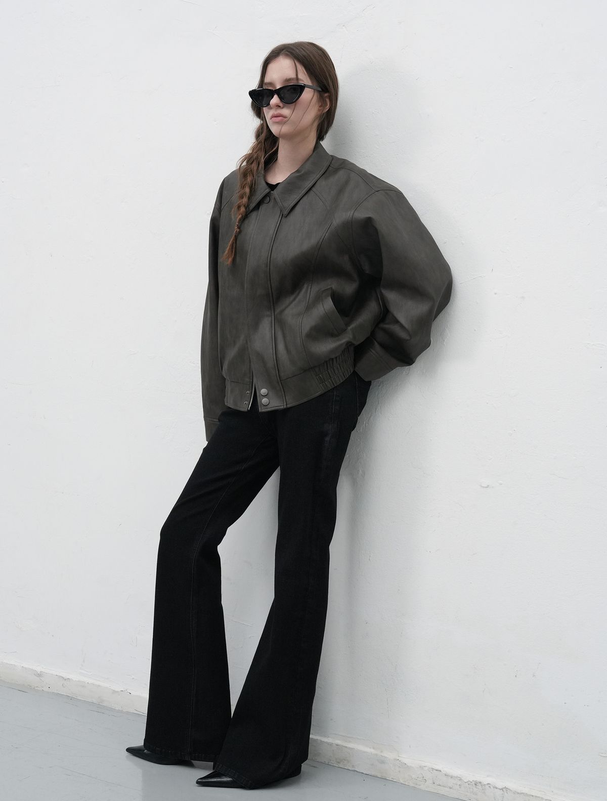 제너럴아이디어(GENERALIDEA) UNISEX 페이크 레더 카라 봄버 자켓 [DARK BROWN] / SBE3U09007