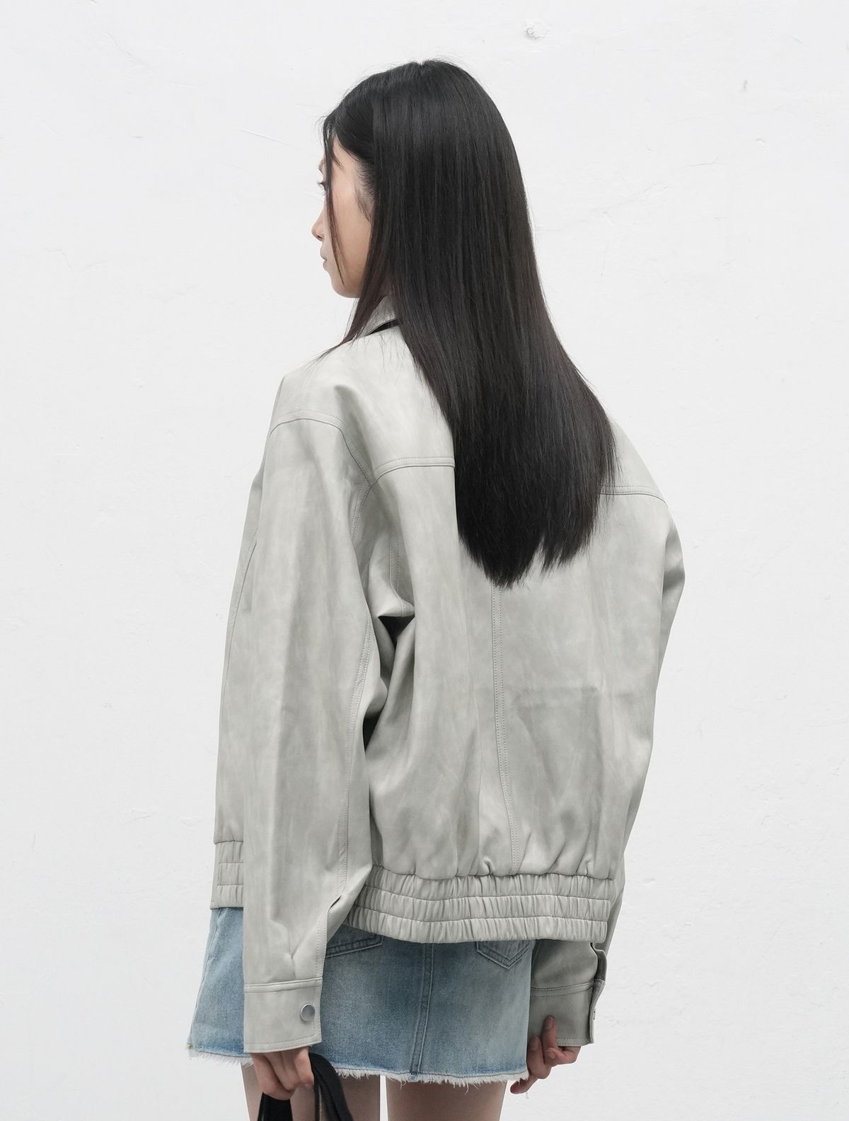 제너럴아이디어(GENERALIDEA) UNISEX 페이크 레더 카라 봄버 자켓 [GREY] / SBE3U09007