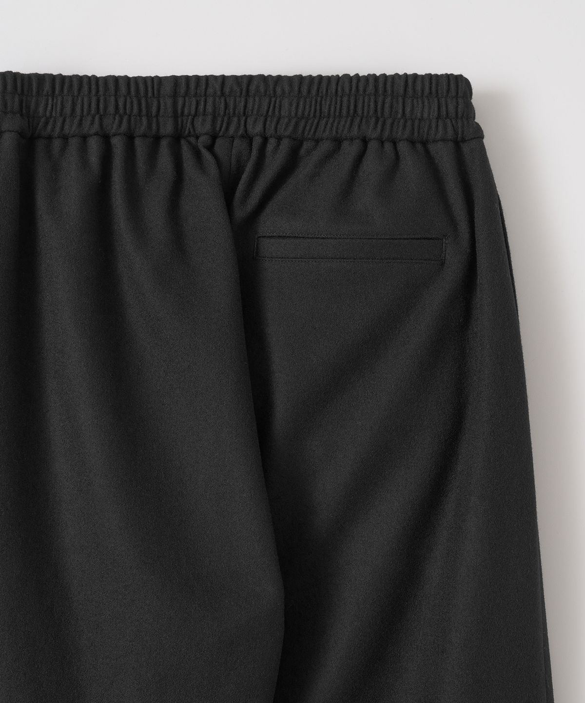 어나더 오피스(ANOTHER OFFICE) Cashmere Banding Easy Pants (Black)