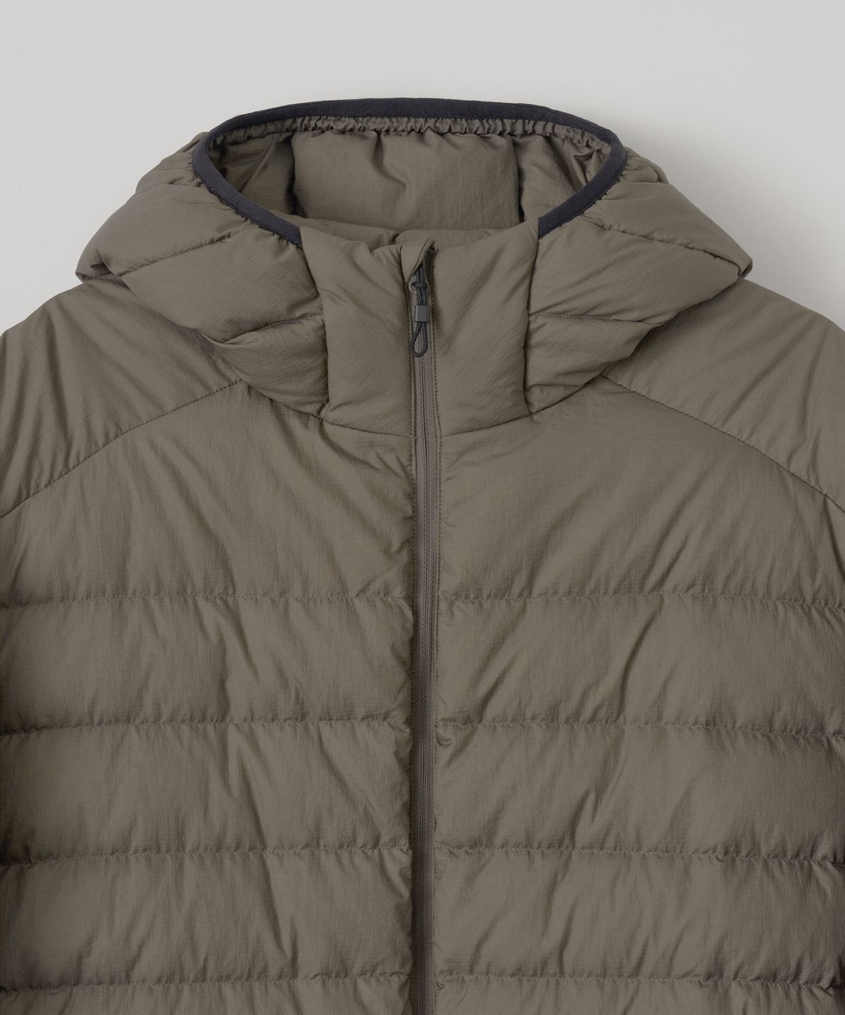 어나더 오피스(ANOTHER OFFICE) Cloudy Paneled Down Jacket (Basalt)