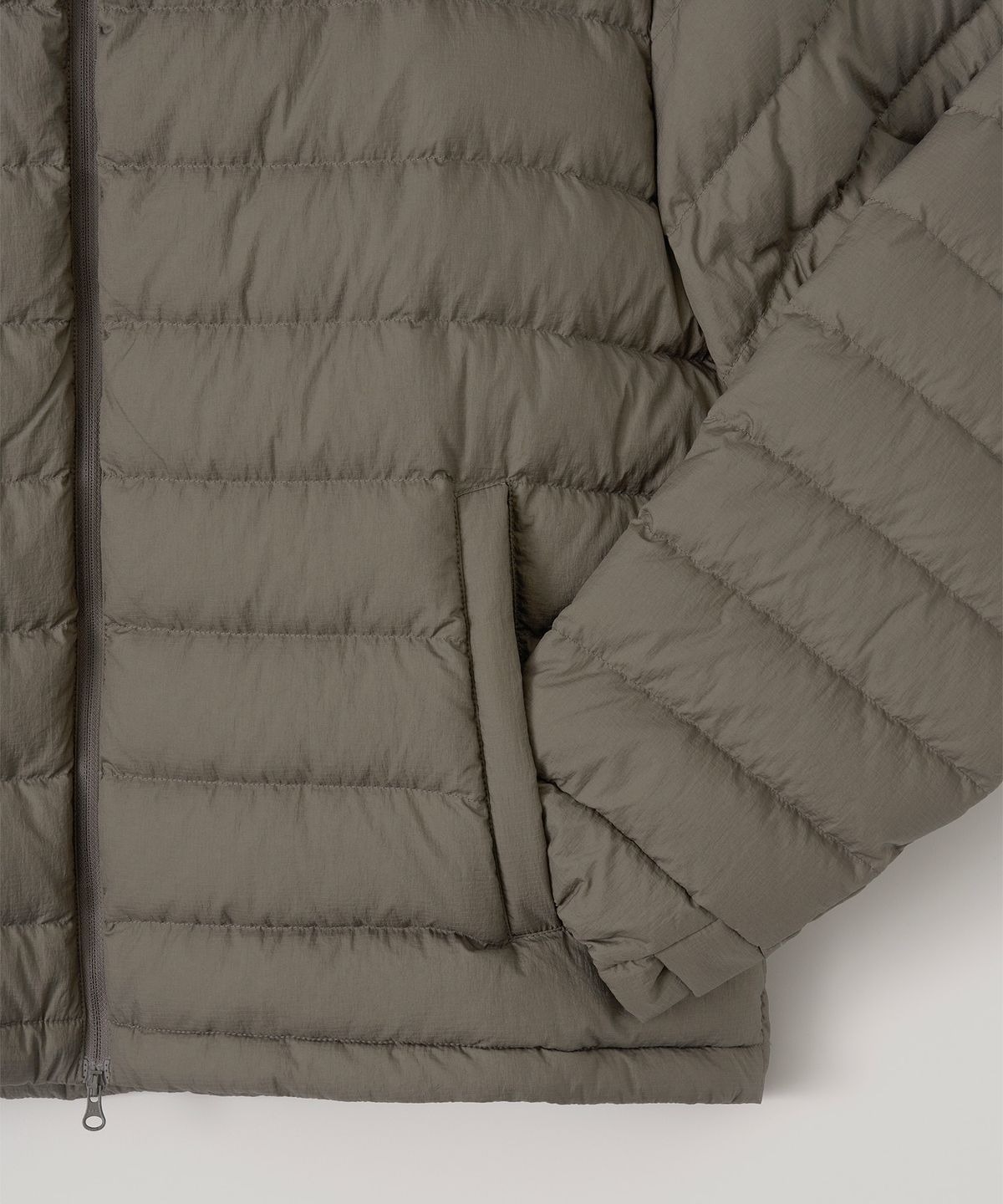 어나더 오피스(ANOTHER OFFICE) Cloudy Paneled Down Jacket (Basalt)