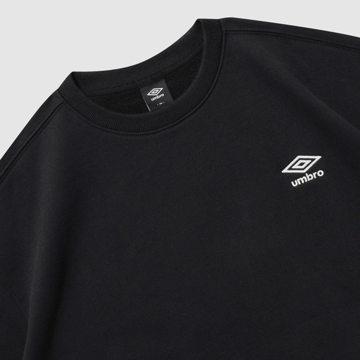 엄브로(UMBRO) 에센셜 기모 스몰로고 맨투맨(UQ423CFSO1)_3colors