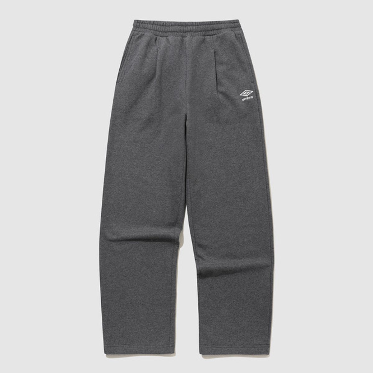 엄브로(UMBRO) 에센셜 기모 와이드 스트레이트 팬츠(UQ423CFPO3)_2colors