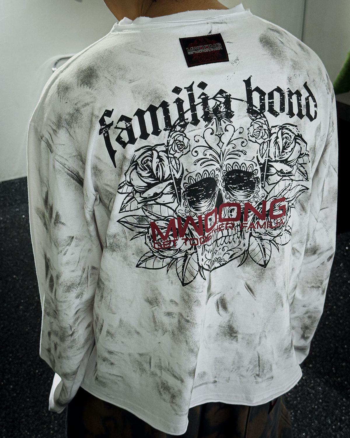 뭉(MWOONG) Scarred cross LS(white)