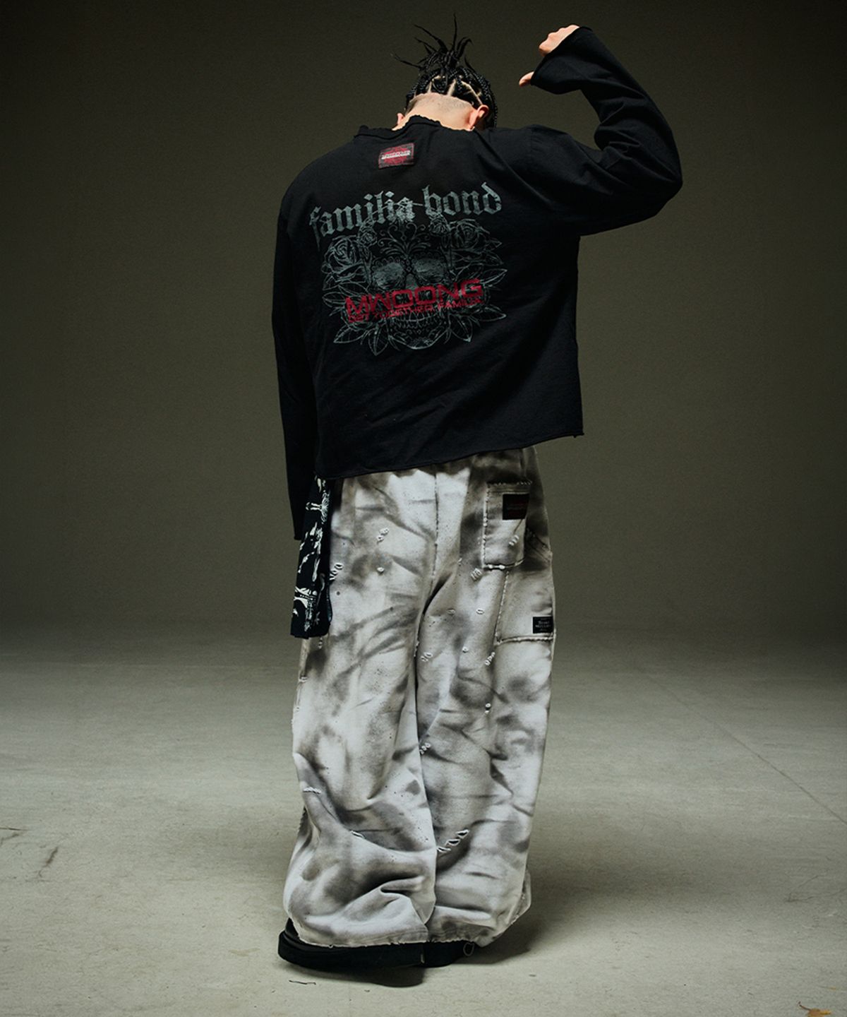 뭉(MWOONG) Scarred cross LS(black)