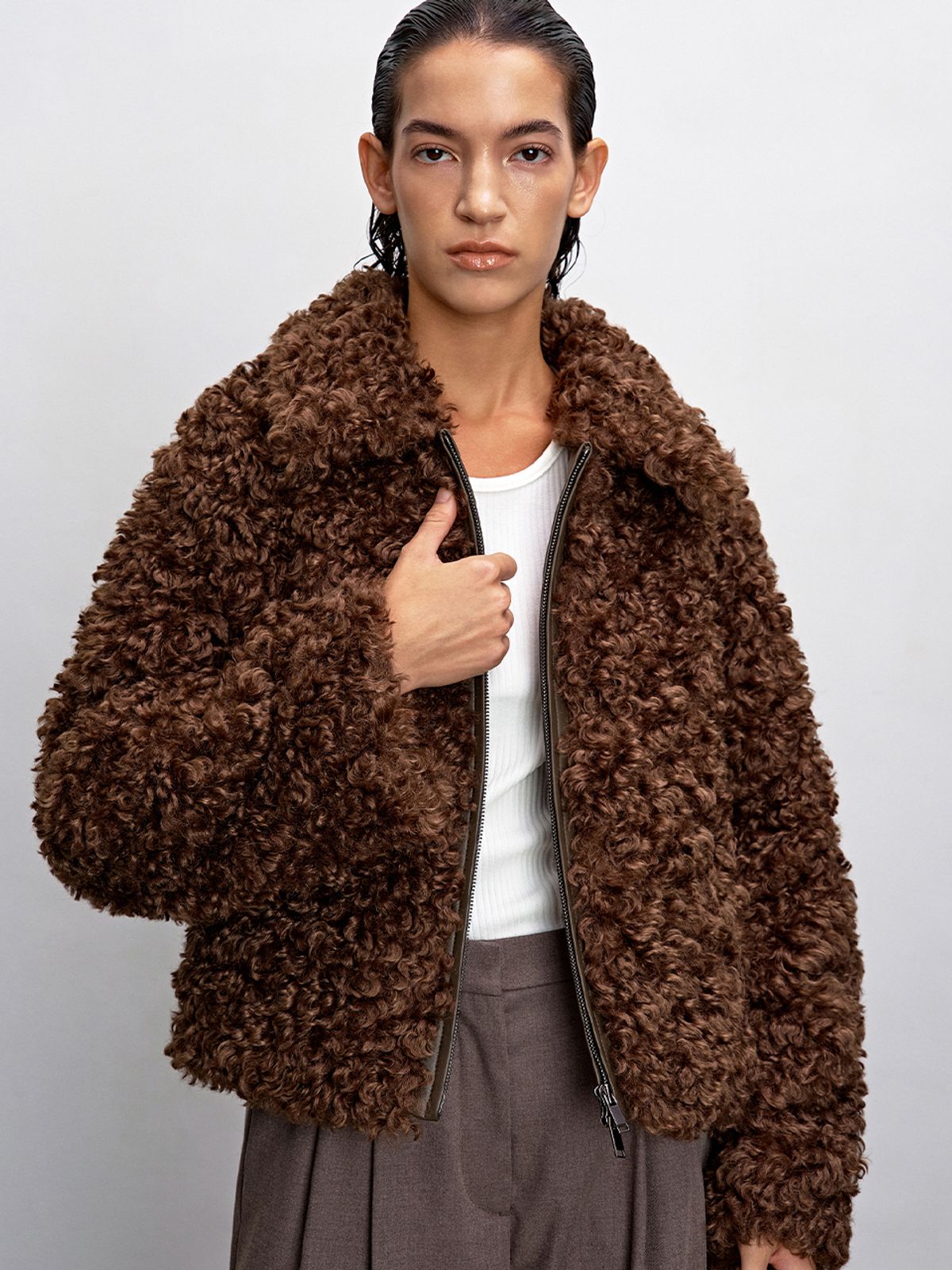 해브레스(HAVELESS) NUE FAUX SHEARLING JACKET BROWN