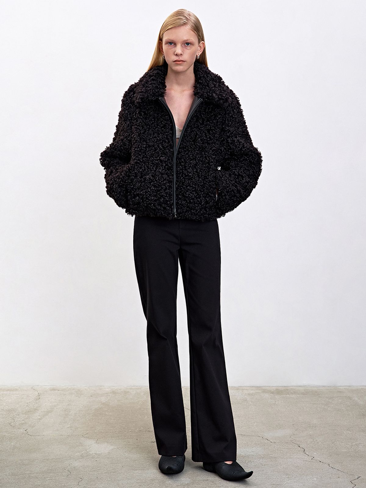 해브레스(HAVELESS) NUE FAUX SHEARLING JACKET BLACK
