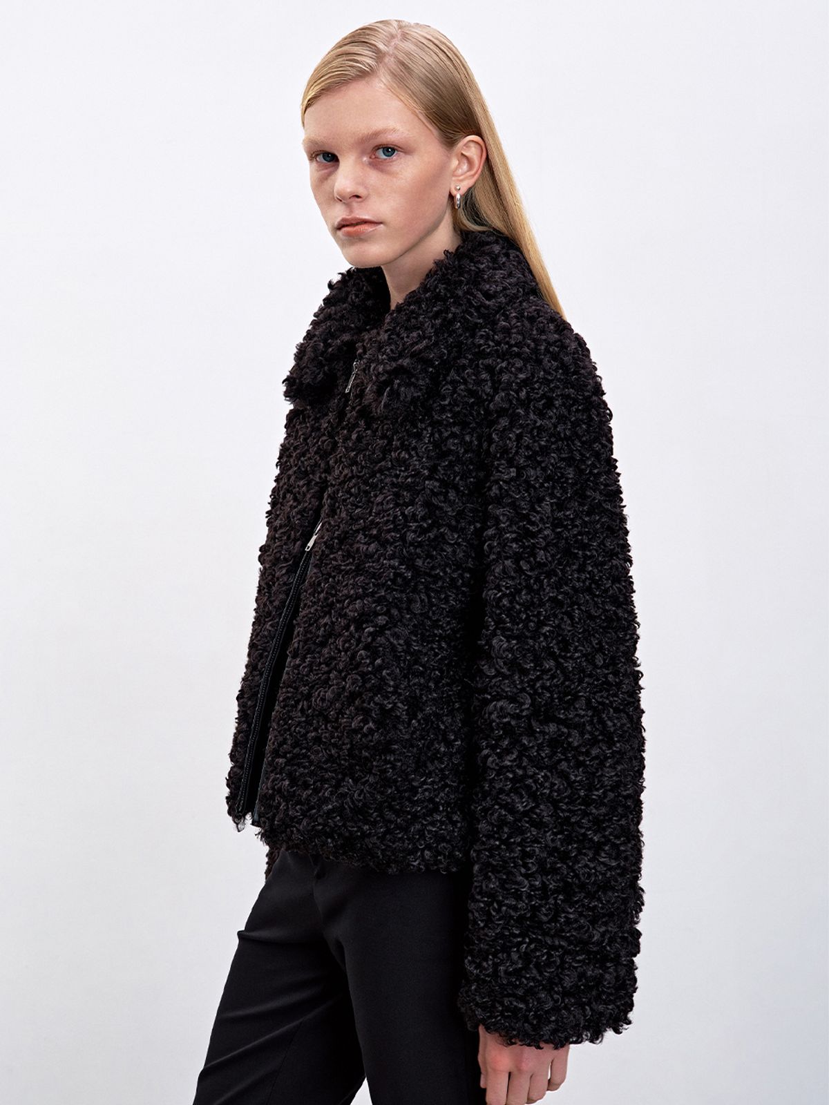 해브레스(HAVELESS) NUE FAUX SHEARLING JACKET BLACK