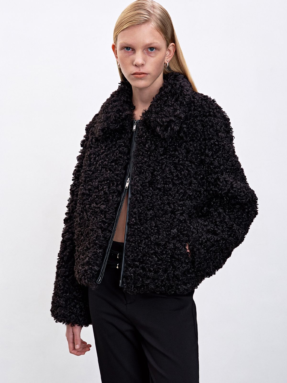 해브레스(HAVELESS) NUE FAUX SHEARLING JACKET BLACK