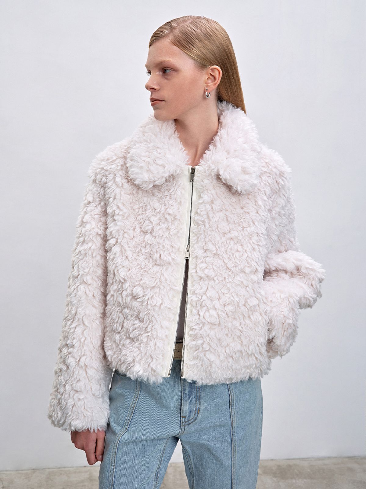 해브레스(HAVELESS) NUE FAUX SHEARLING JACKET WHITE