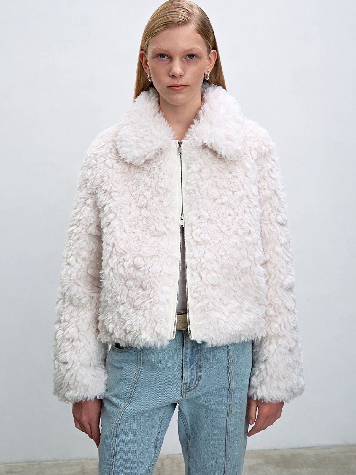 해브레스(HAVELESS) NUE FAUX SHEARLING JACKET WHITE