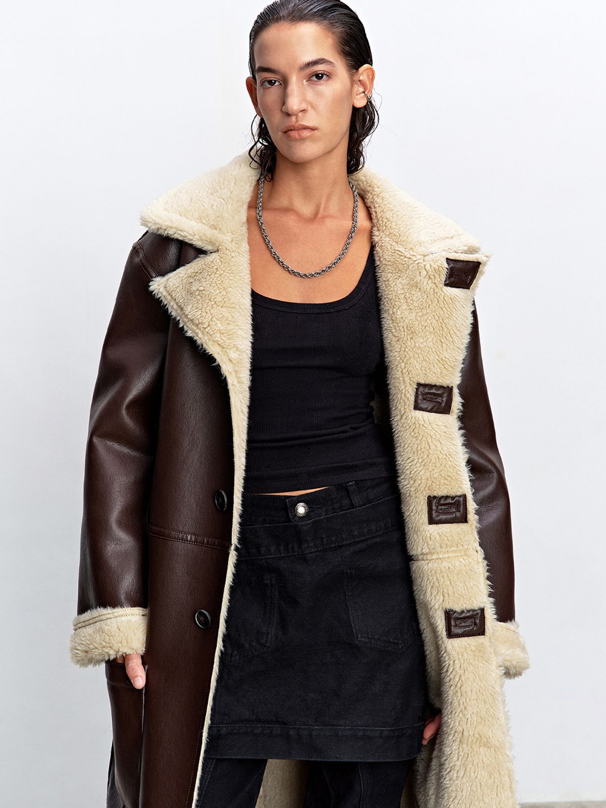 해브레스(HAVELESS) REY REVERSIBLE SHEARLING COAT BROWN