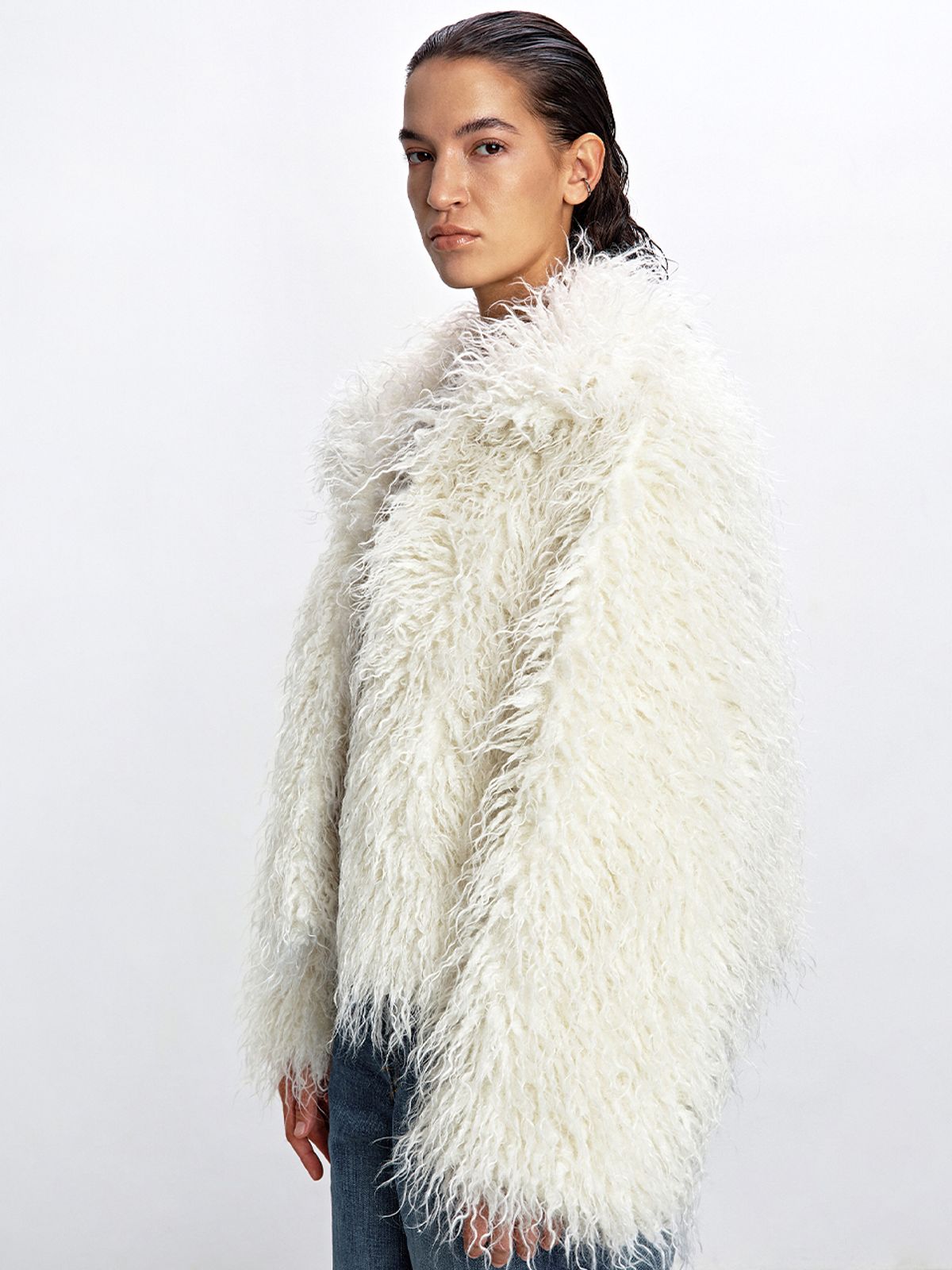 해브레스(HAVELESS) TALIA FAUX FUR JACKET WHITE