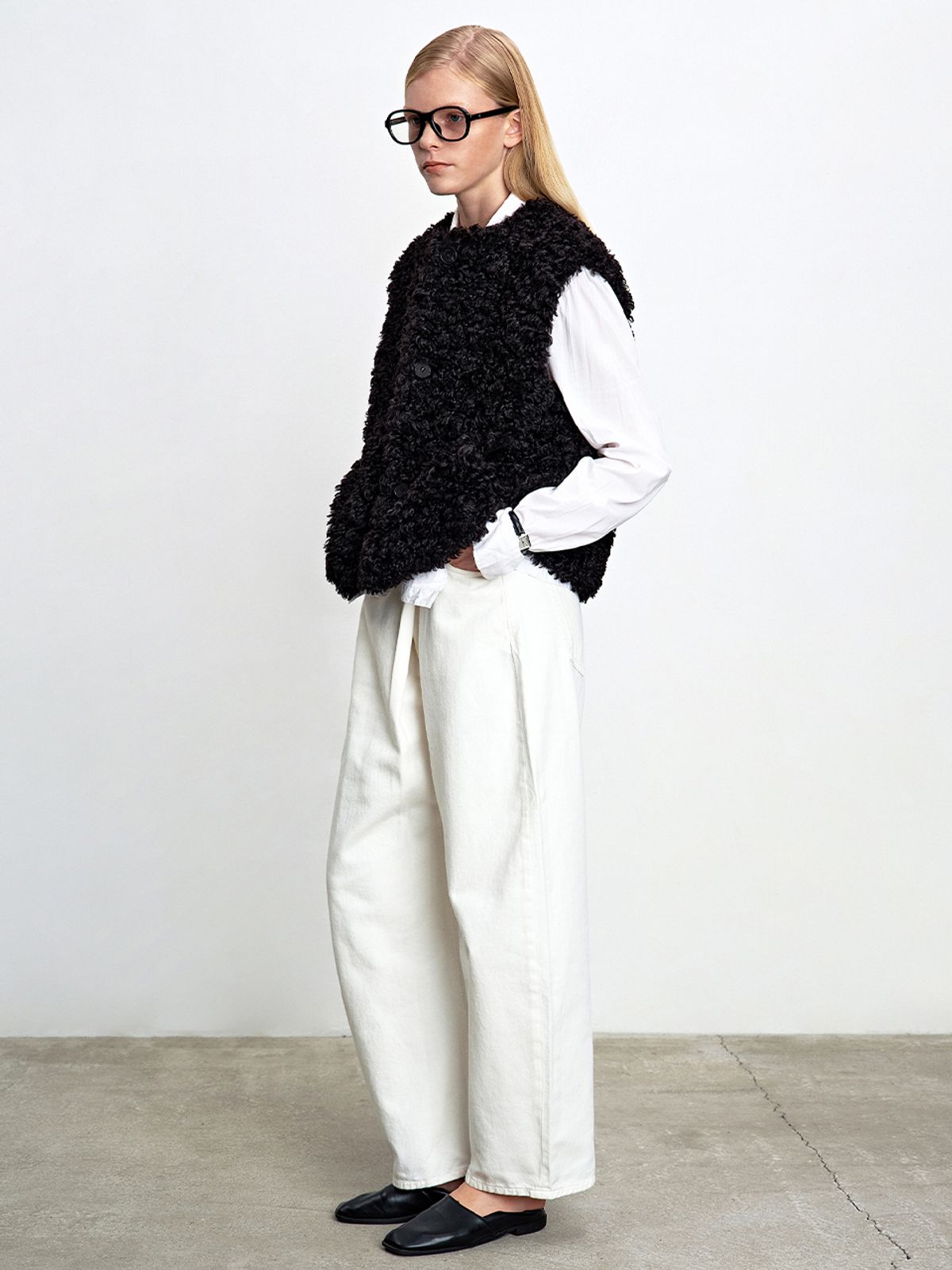 해브레스(HAVELESS) EVE FAUX SHEARLING VEST BLACK
