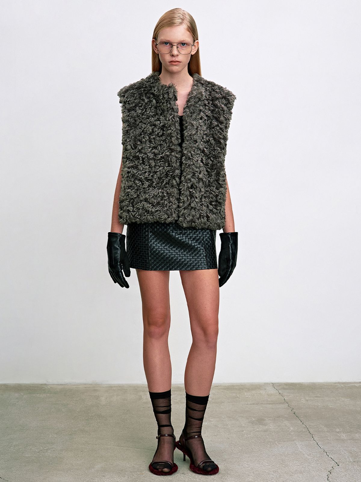 해브레스(HAVELESS) EVE FAUX SHEARLING VEST GREY
