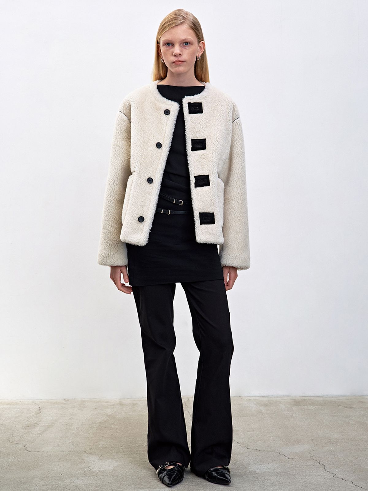 해브레스(HAVELESS) RUCY REVERSIBLE SHEARLING JACKET BLACK