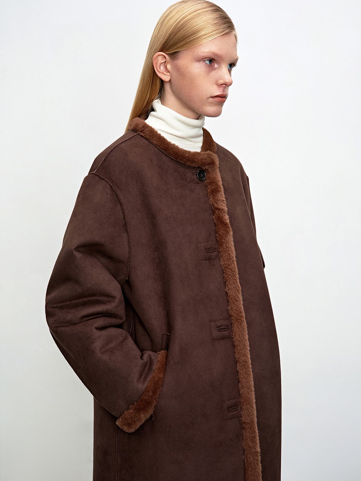 해브레스(HAVELESS) CARYS REVERSIBLE SHEARLING COAT BROWN