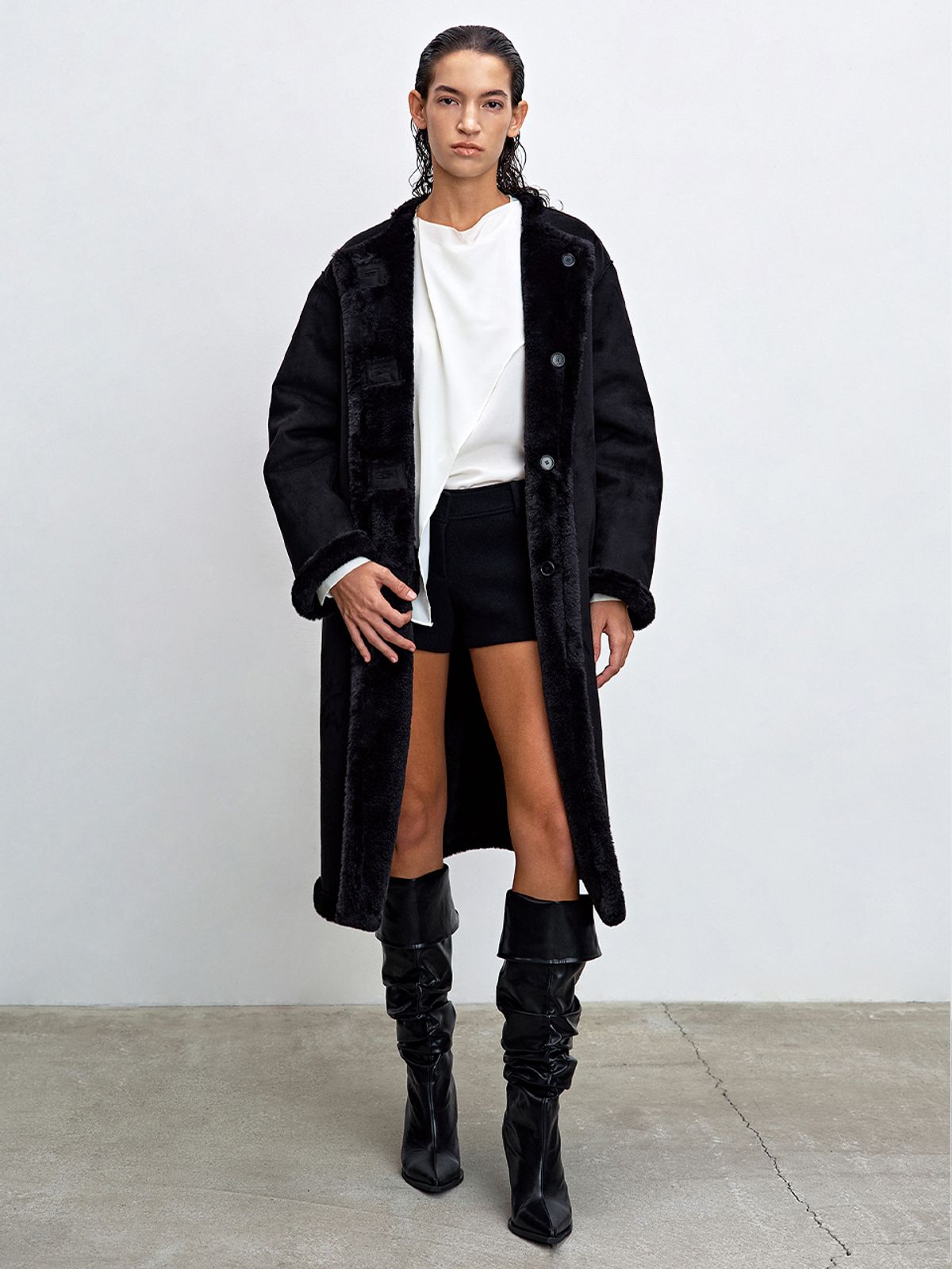 해브레스(HAVELESS) CARYS REVERSIBLE SHEARLING COAT BLACK