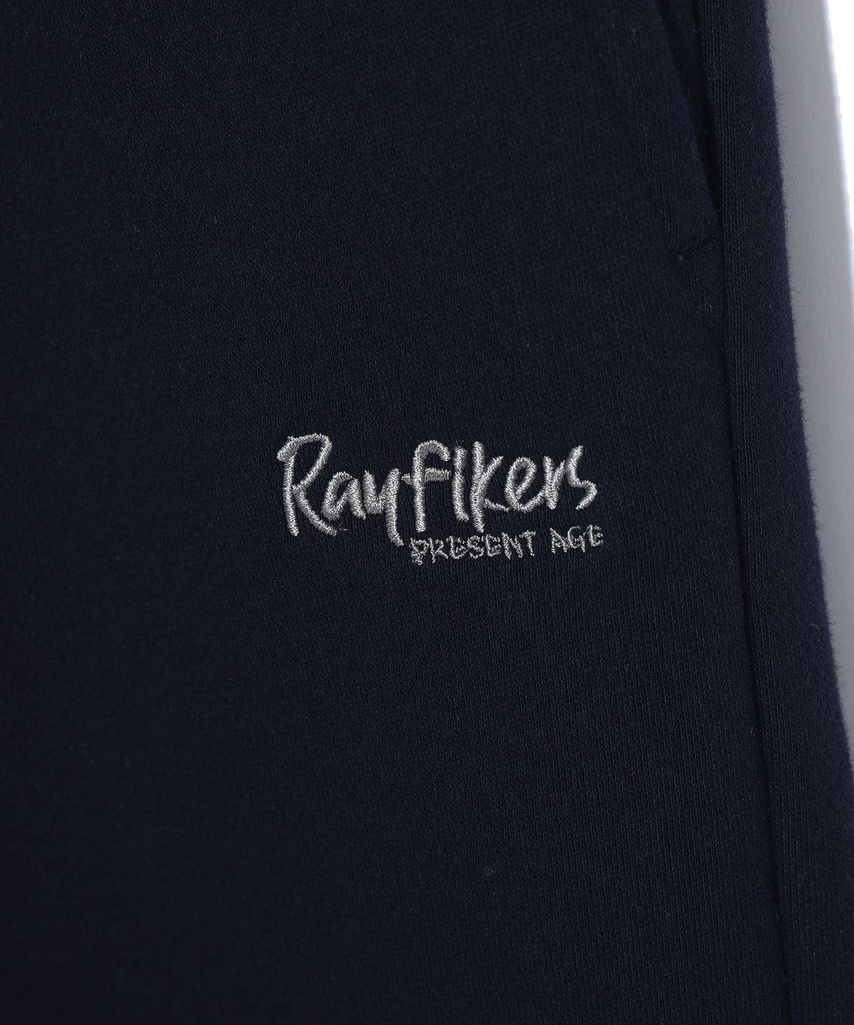 레이피커스(RAYFIKERS) 스몰 레터링 와이드 스웨트 팬츠 MP9PU978_BLACK