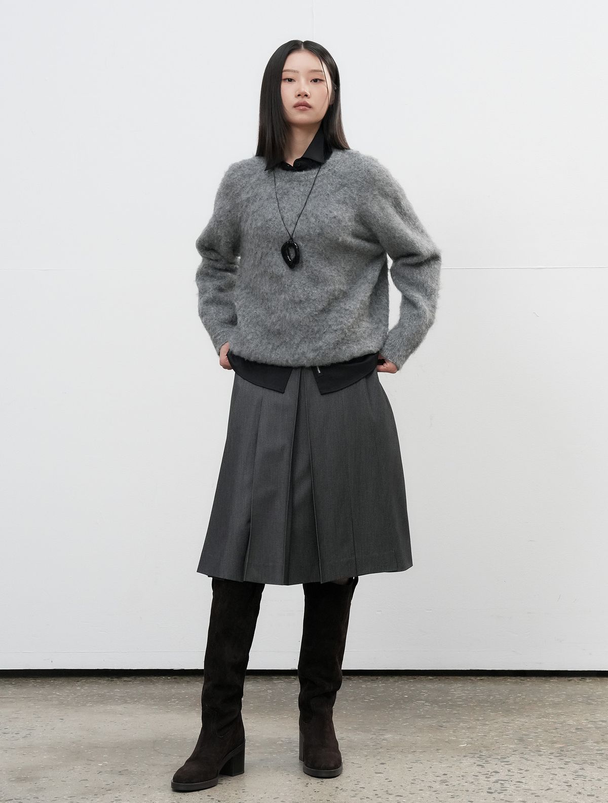 제너럴아이디어(GENERALIDEA) UNISEX 헤어리 니트 풀오버 [GREY] / SBE4U05010