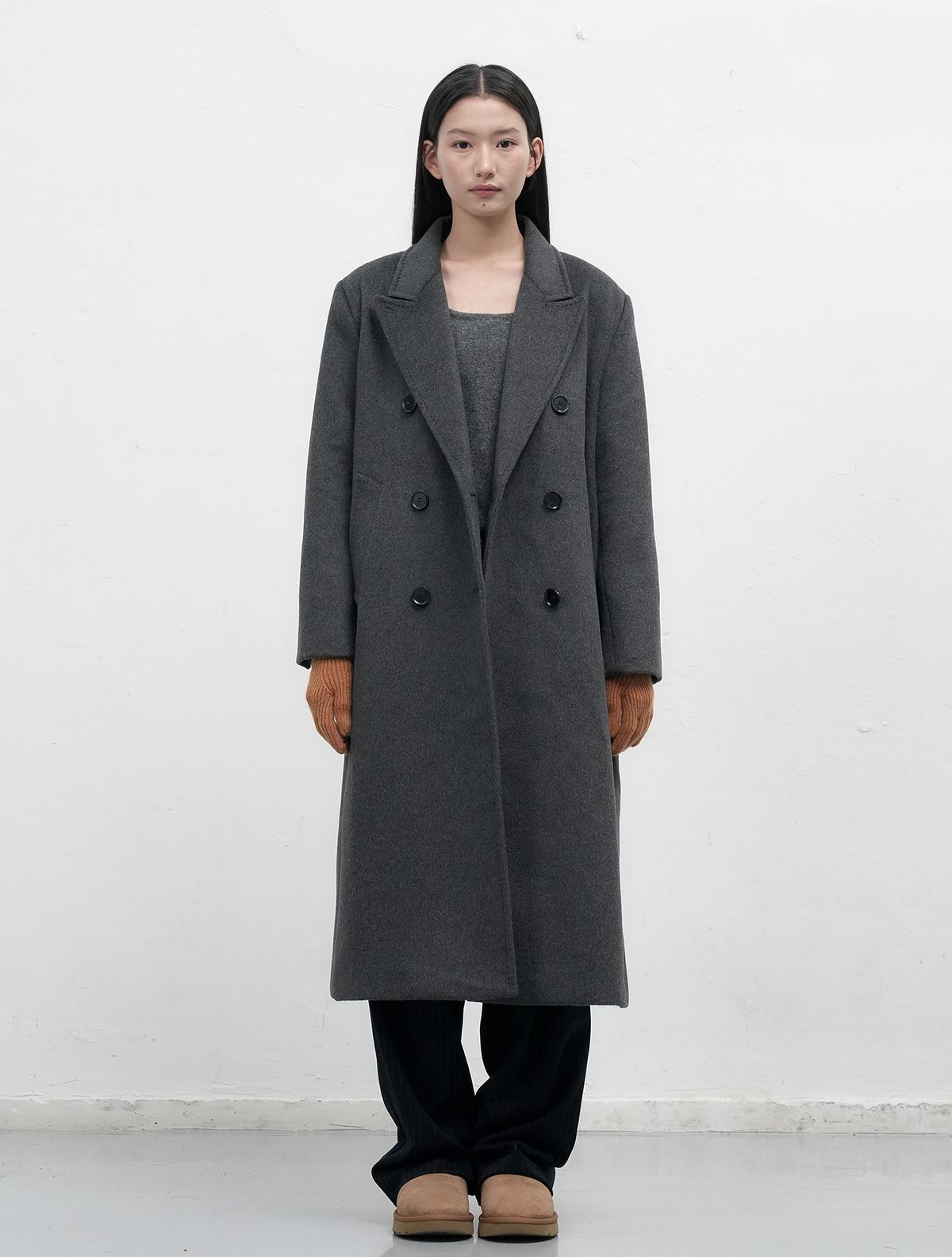 제너럴아이디어(GENERALIDEA) 더블 브레스티드 울 롱코트 [CHARCOAL] / WBE3L10507