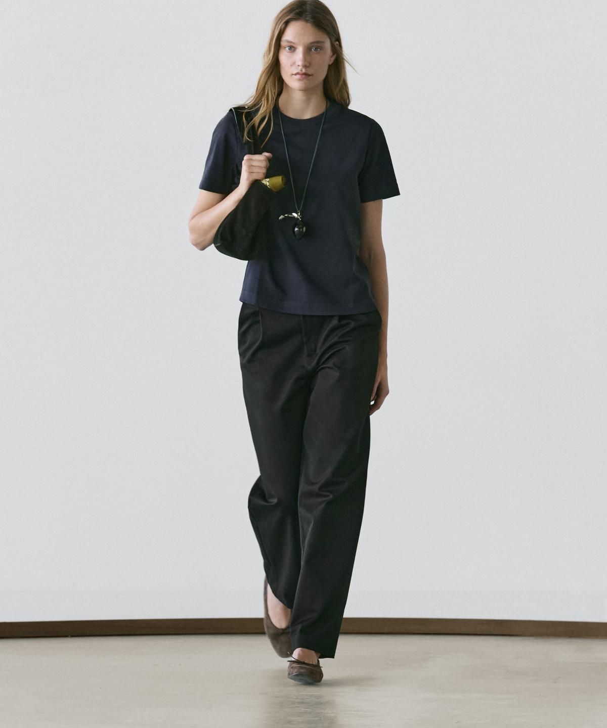 마시모두띠(MASSIMO DUTTI) 인터록 반팔 티셔츠