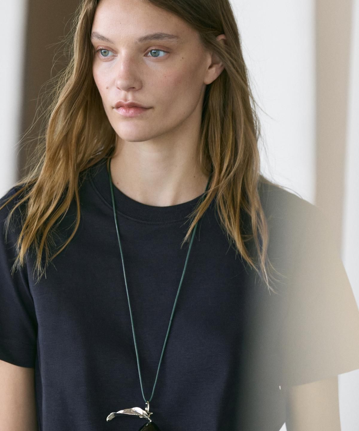 마시모두띠(MASSIMO DUTTI) 인터록 반팔 티셔츠