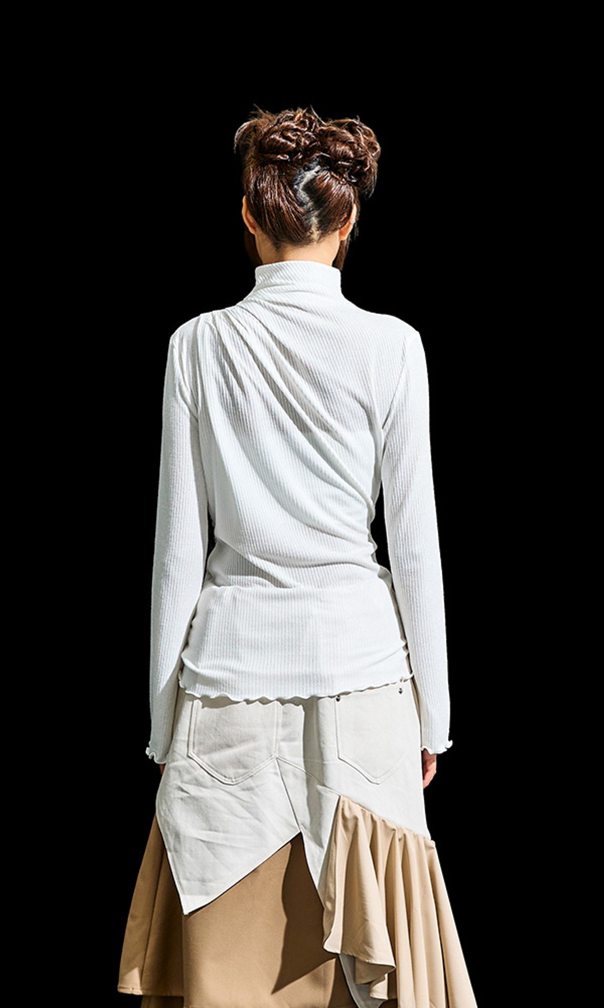 레큘리(RECULER) Cowl string coloration  draped T-shirt Ivory