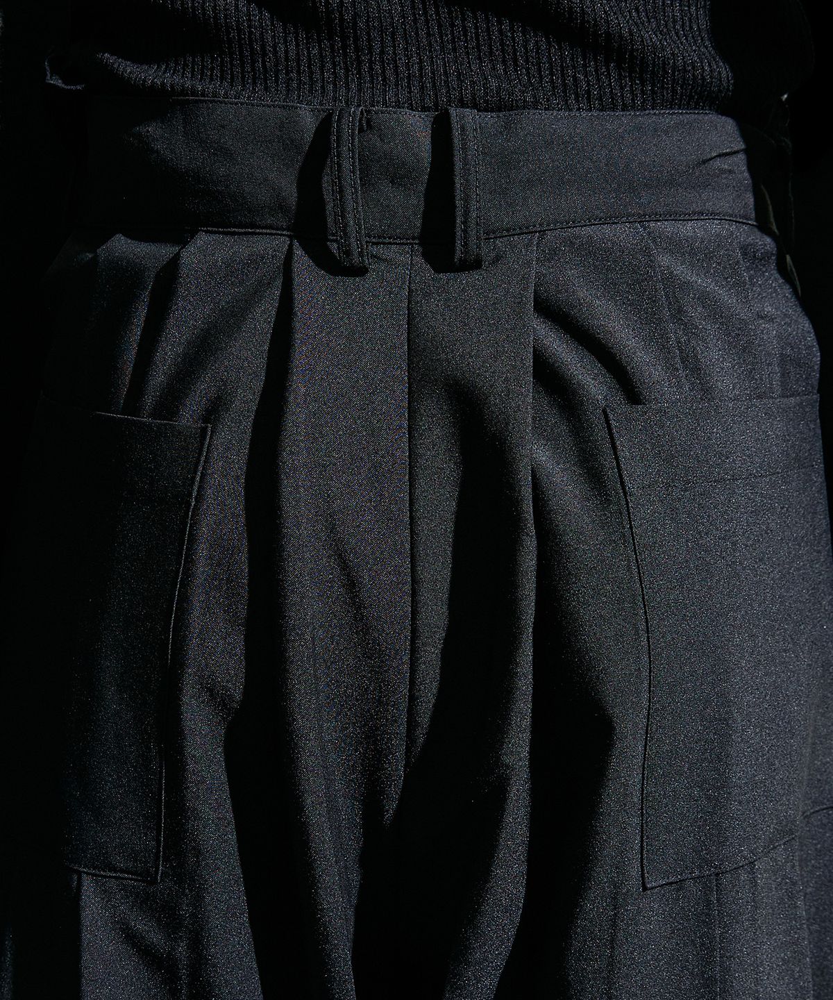 레큘리(RECULER) Wide pleated pants Black