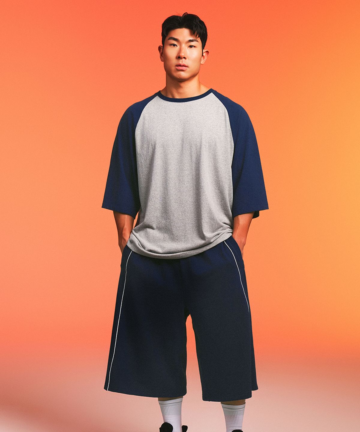 무신사 스탠다드 스포츠(MUSINSA STANDARD SPORTS) 코튼 맥스오버 버뮤다 쇼츠 (3color)