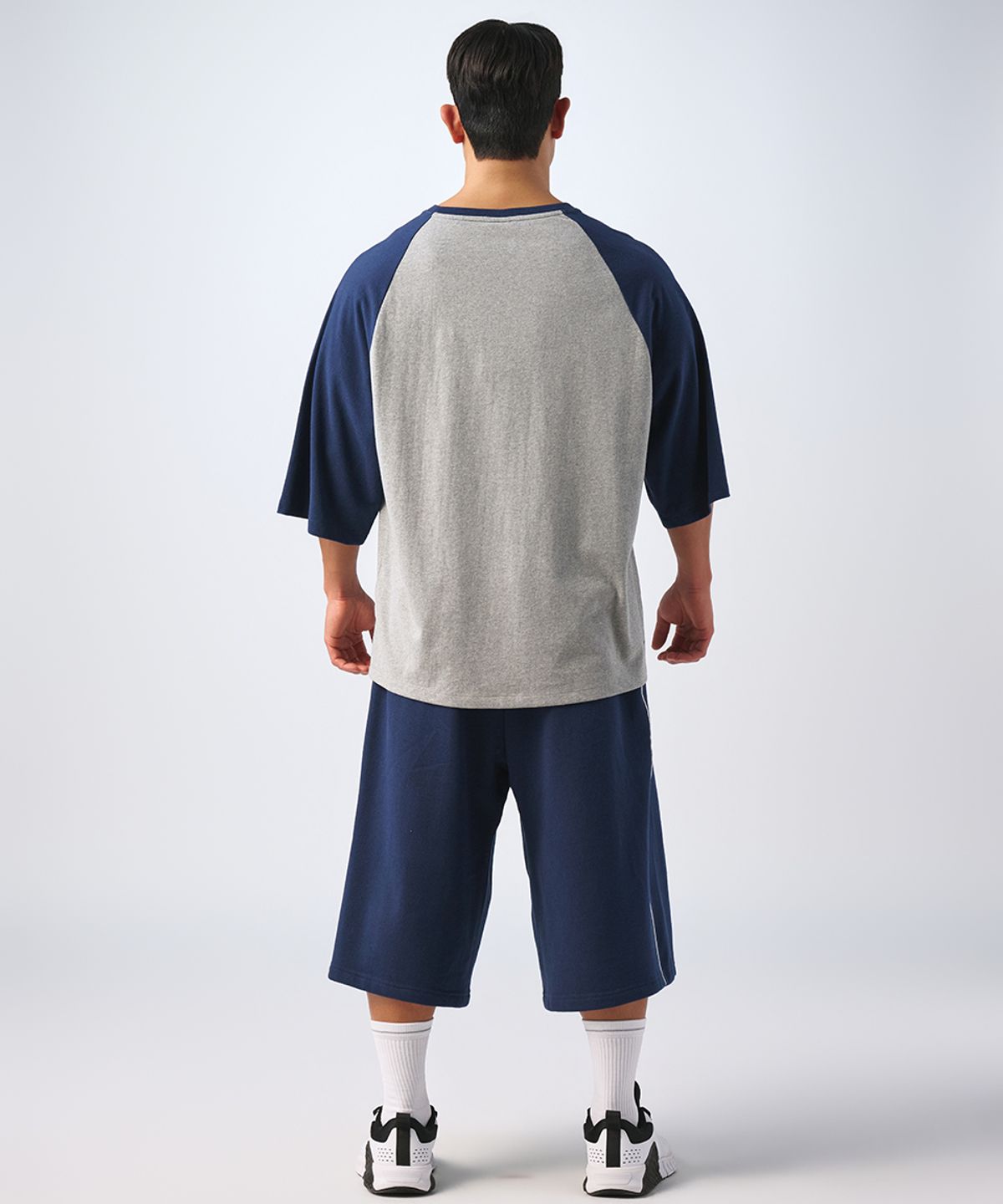 무신사 스탠다드 스포츠(MUSINSA STANDARD SPORTS) 코튼 맥스오버 버뮤다 쇼츠 (3color)