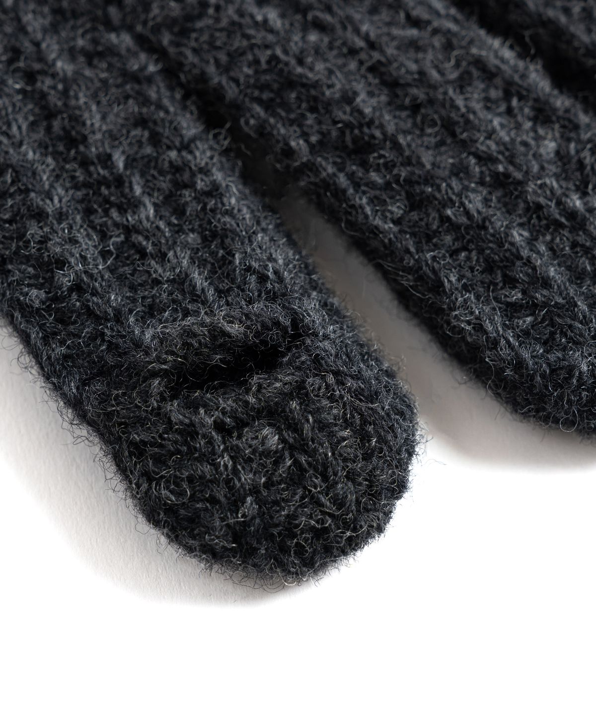 와일드 브릭스(WILD BRICKS) W24 FINGER HOLE GLOVES (charcoal)
