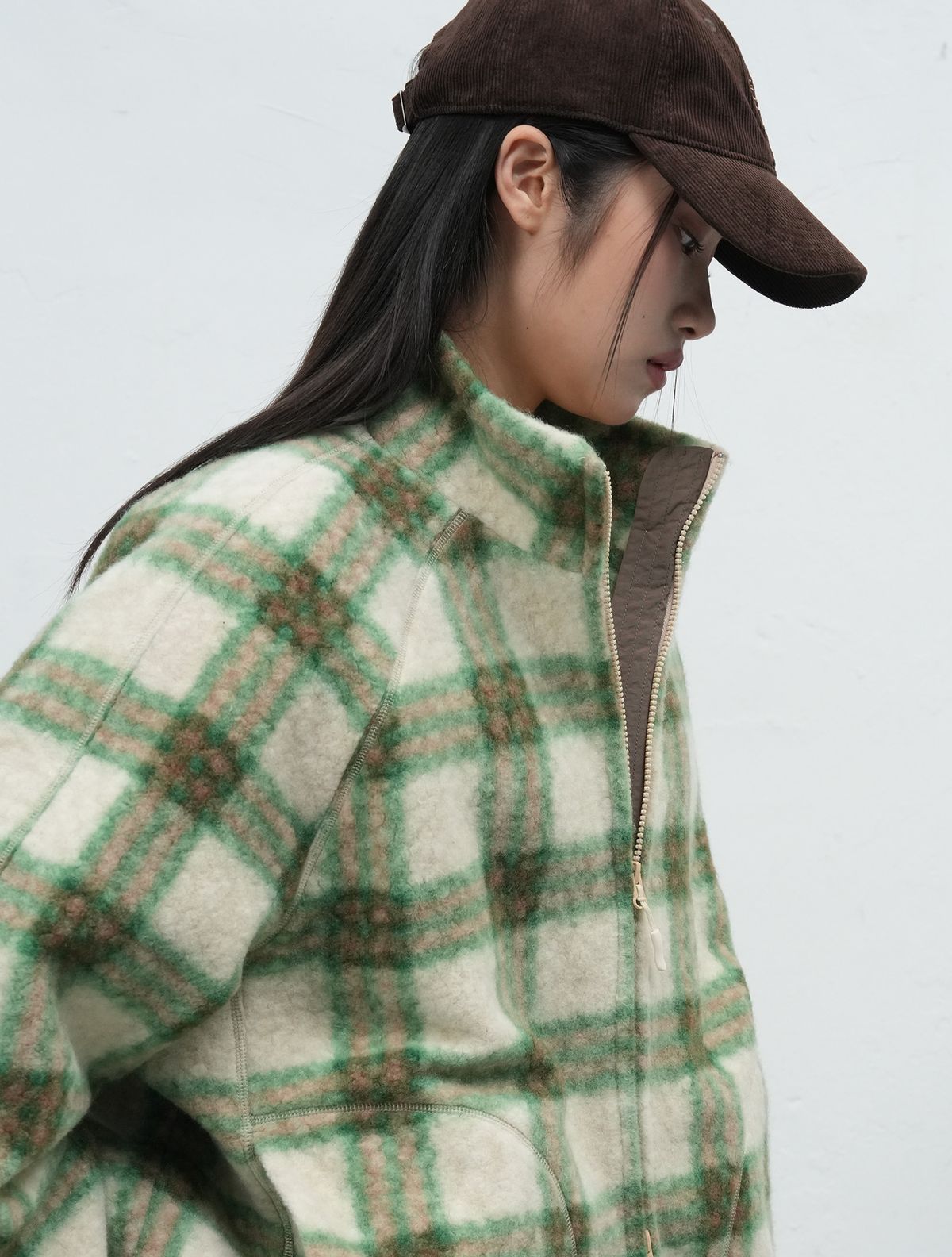 제너럴아이디어(GENERALIDEA) UNISEX 코듀로이 GNRL 로고 볼캡 [BROWN] / SBE3U91005